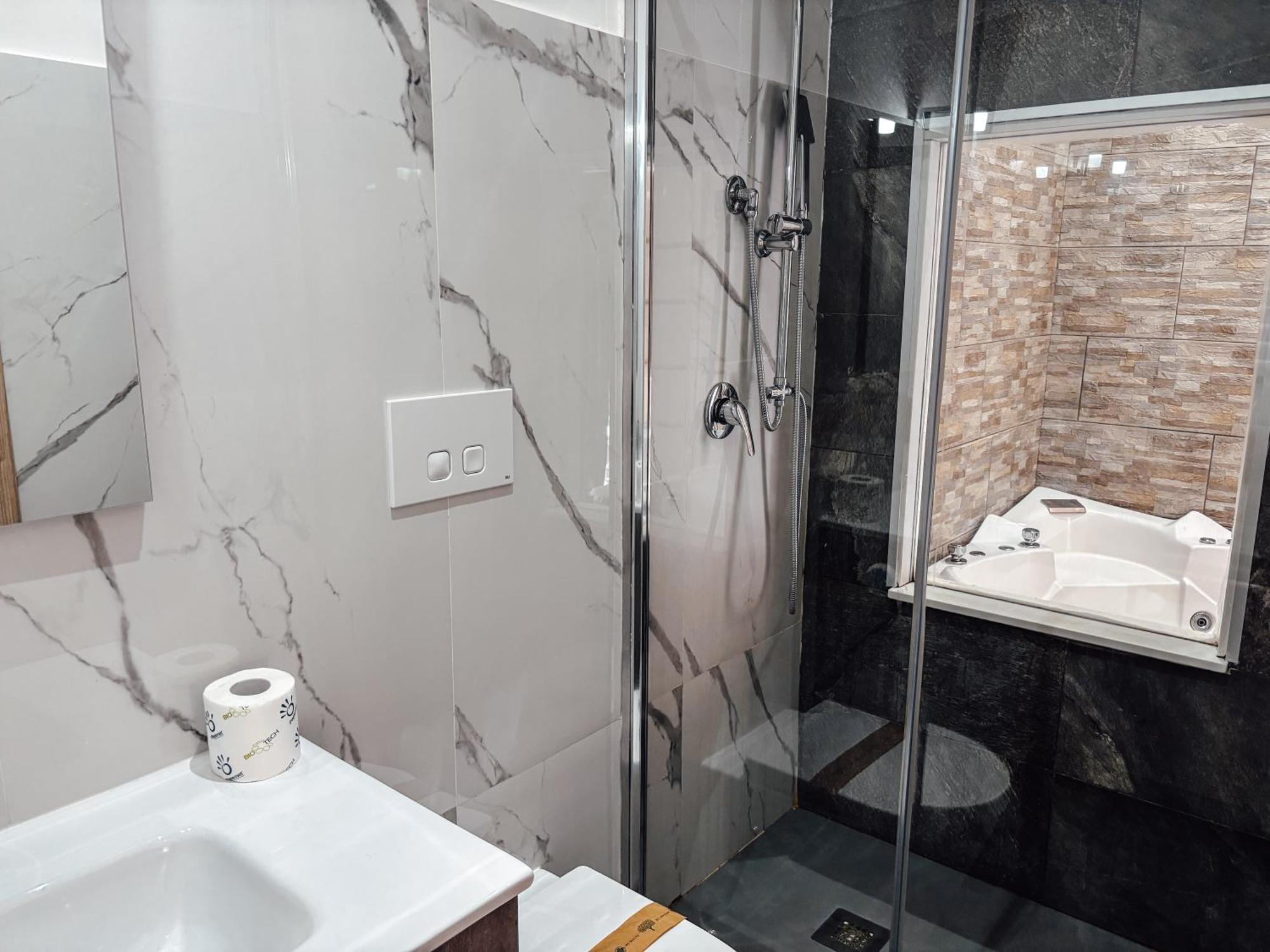 Matriosca Suites โรม ภายนอก รูปภาพ